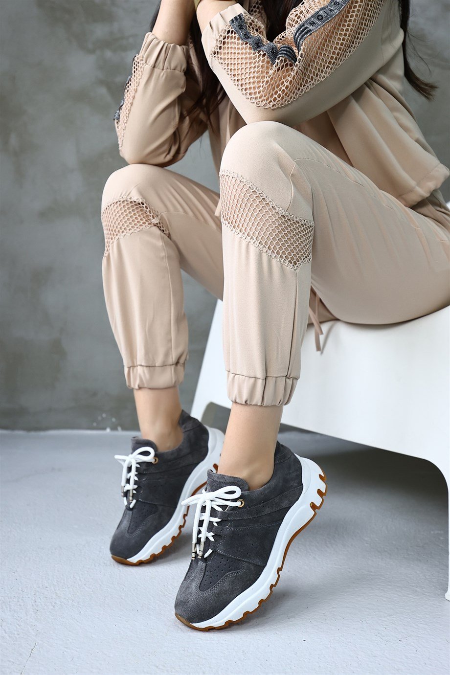 Comfort Gri Süet Hakiki Deri Kadın Sneaker