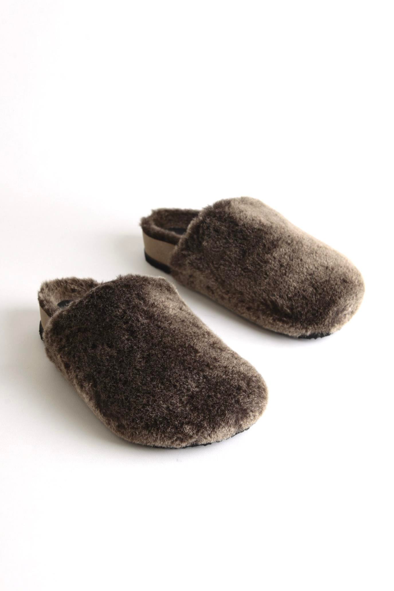 Cosshe Kahve Renk Tüylü Kadın Terlik