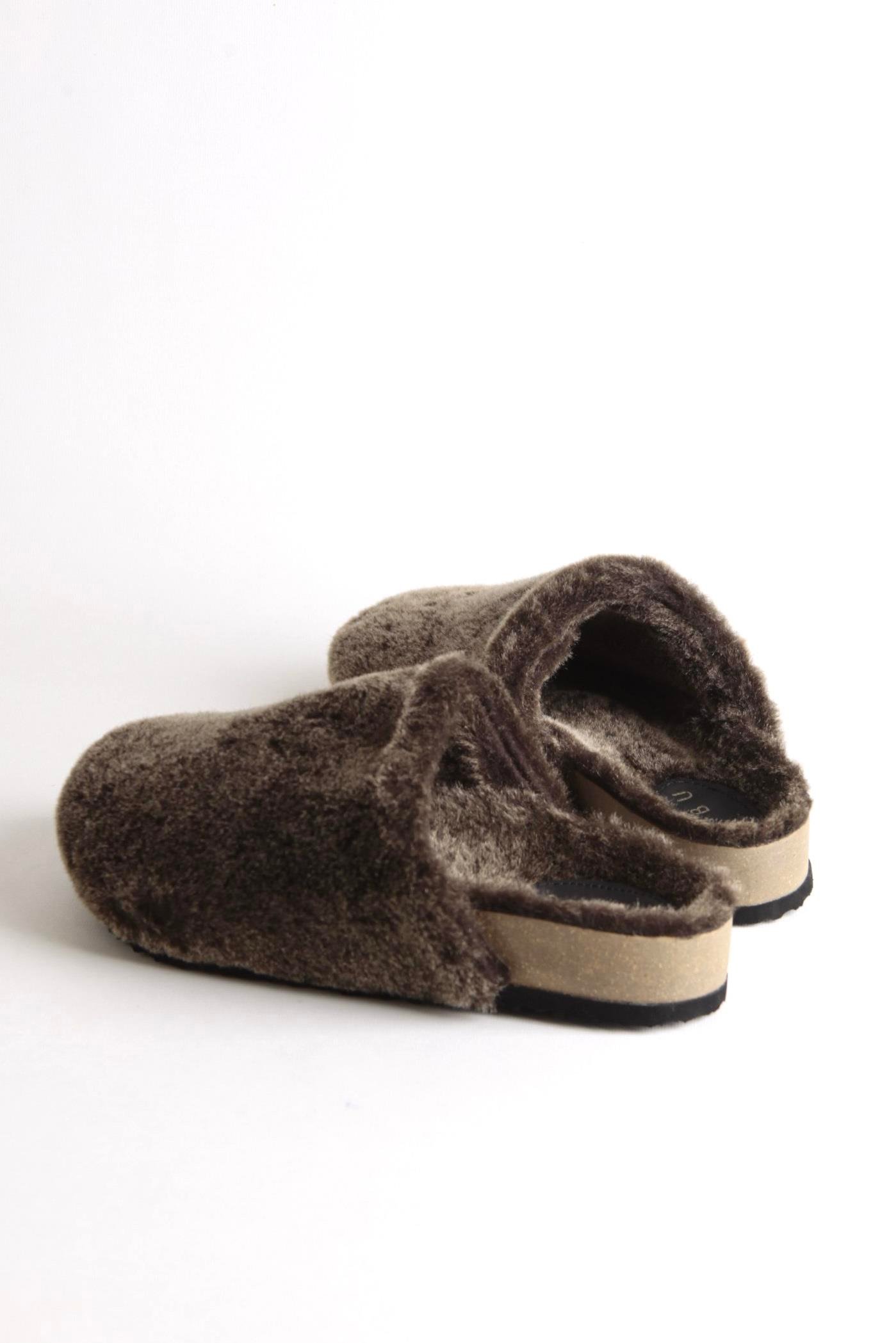 Cosshe Kahve Renk Tüylü Kadın Terlik