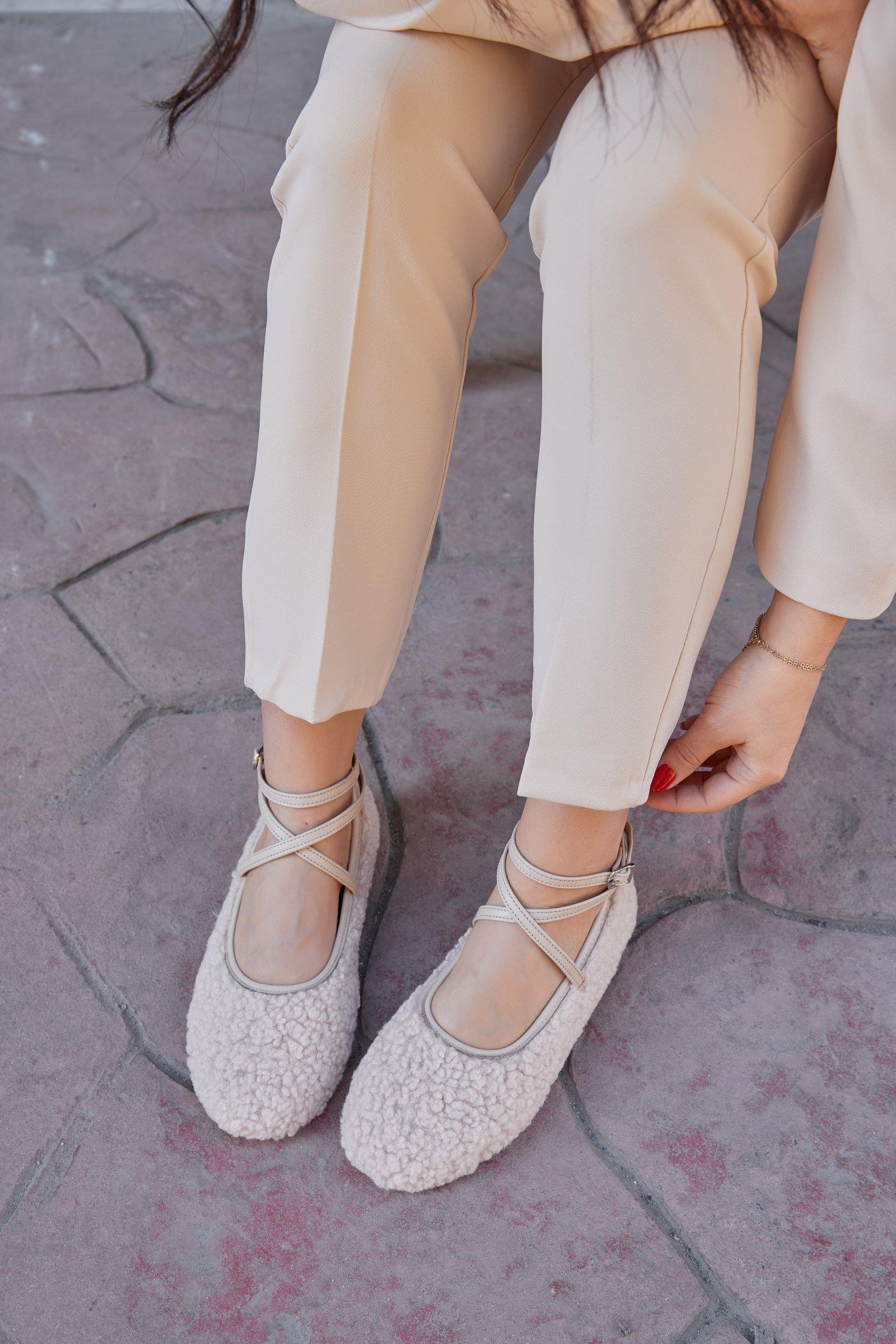 Crema Bej Hakiki Deri Peluş Babet