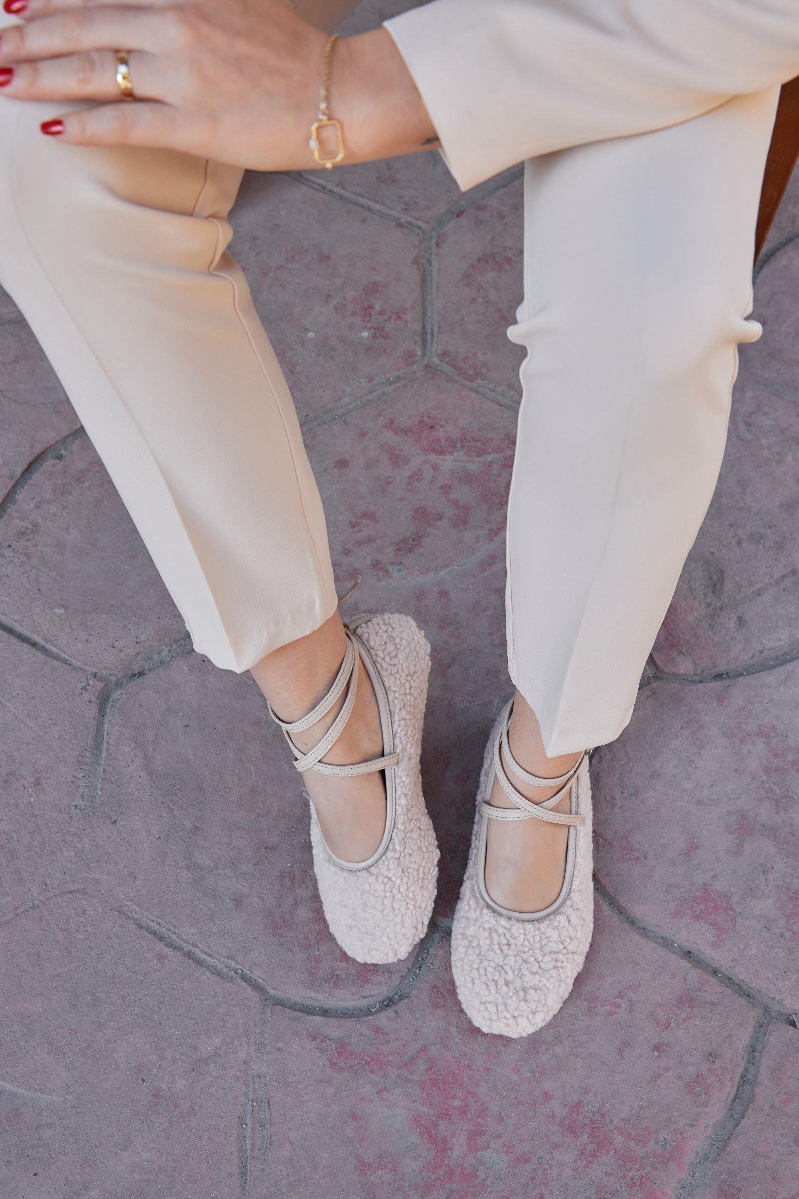 Crema Bej Hakiki Deri Peluş Babet