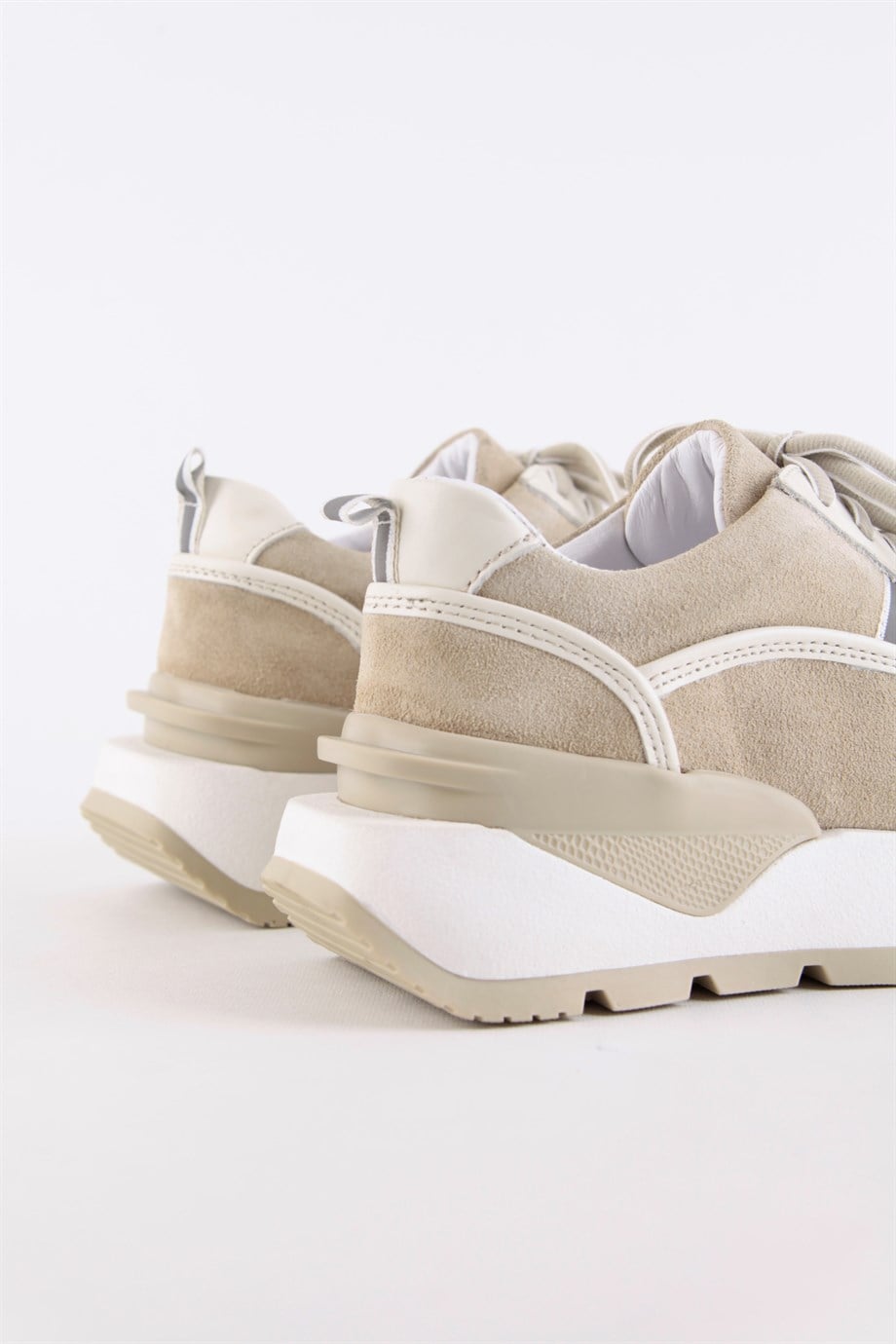Dapne Bej Hakiki Deri Kalın Tabanlı Kadın Sneaker