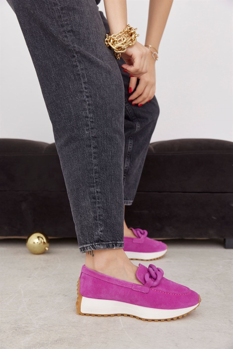 Darius Pembe Hakiki Süet Zincir Aksesuarlı Kadın Sneaker