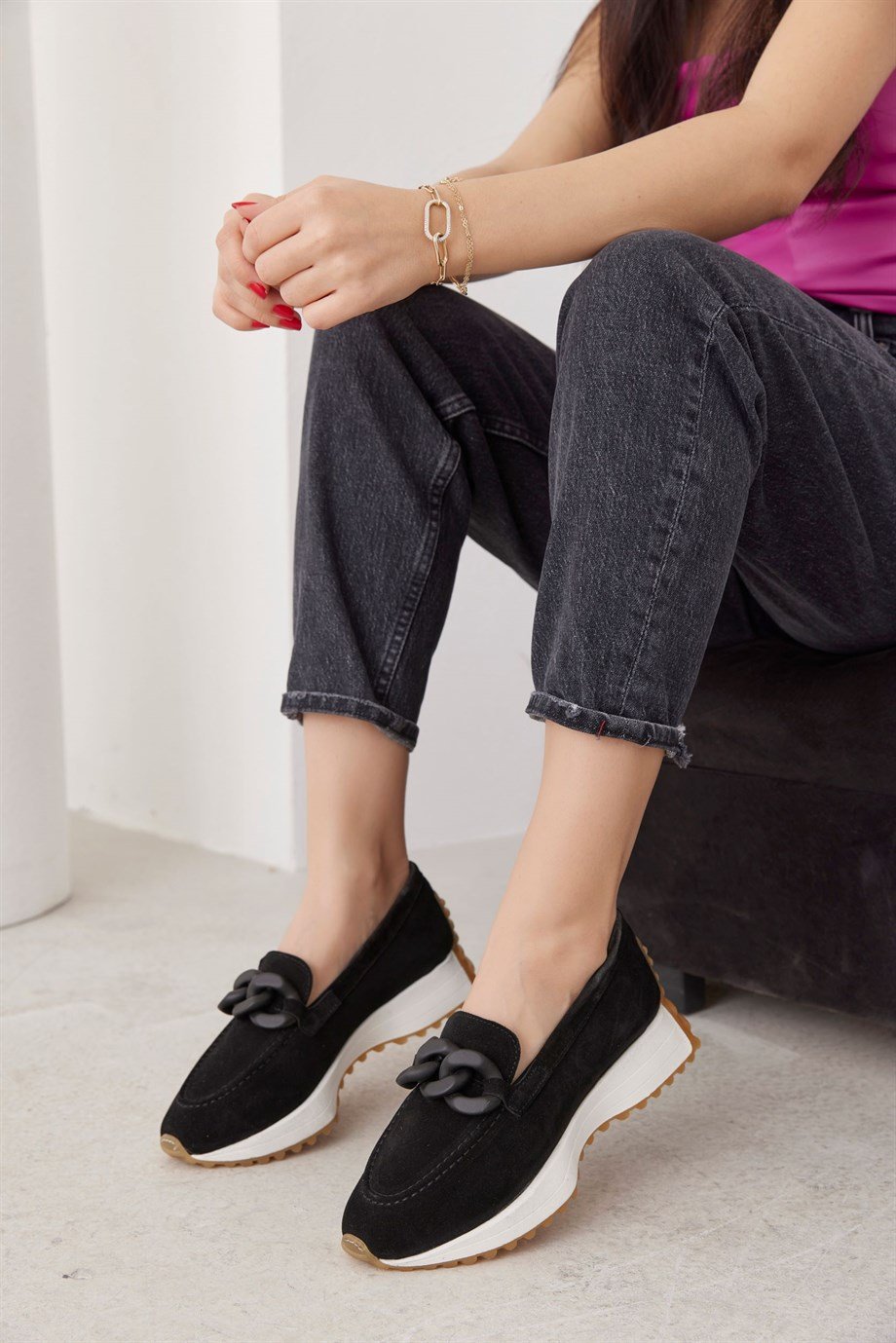 Darius Siyah Hakiki Süet Zincir Aksesuarlı Kadın Sneaker