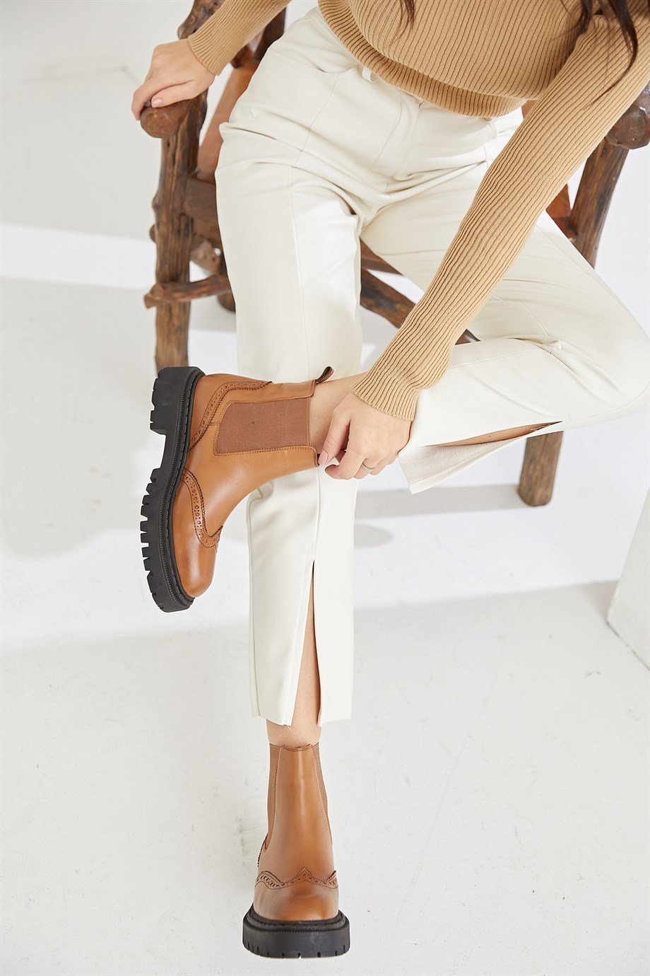 Dems Taba Hakiki Deri Yandan Lastikli Bot