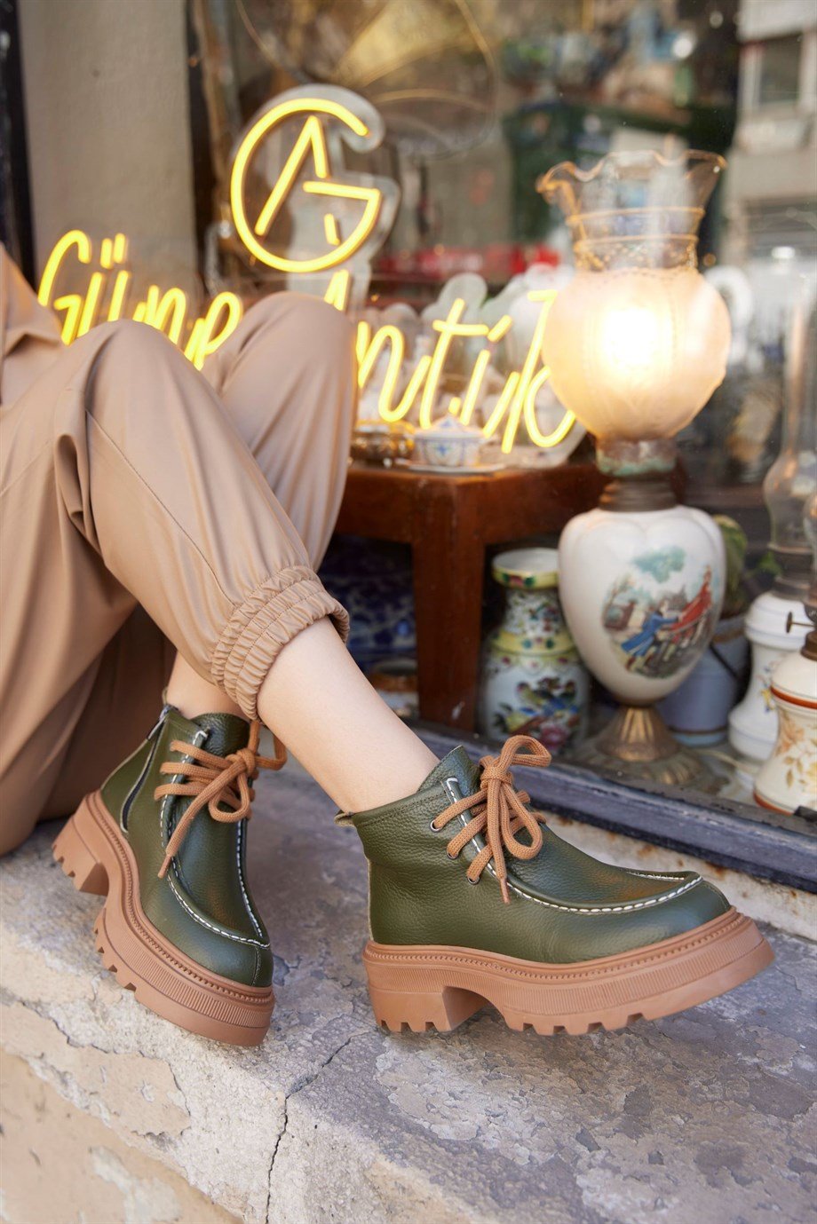 Gabriela Women's Dark Green Leather Boots