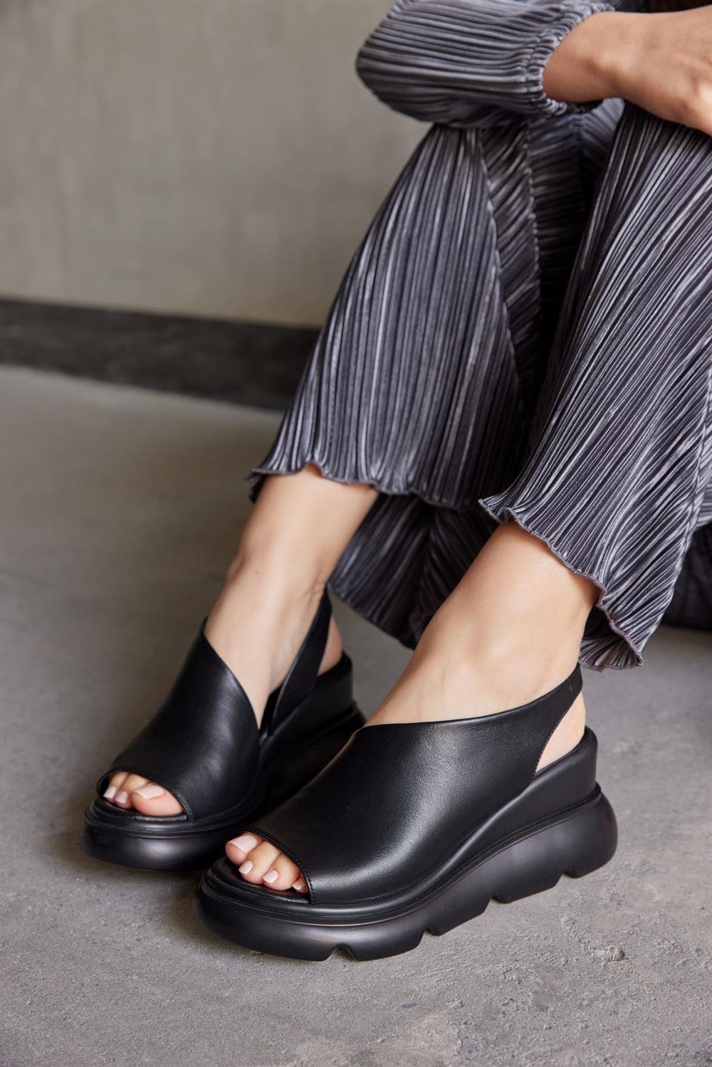 Heidi Black Leather Thick Soled Women's Sandals