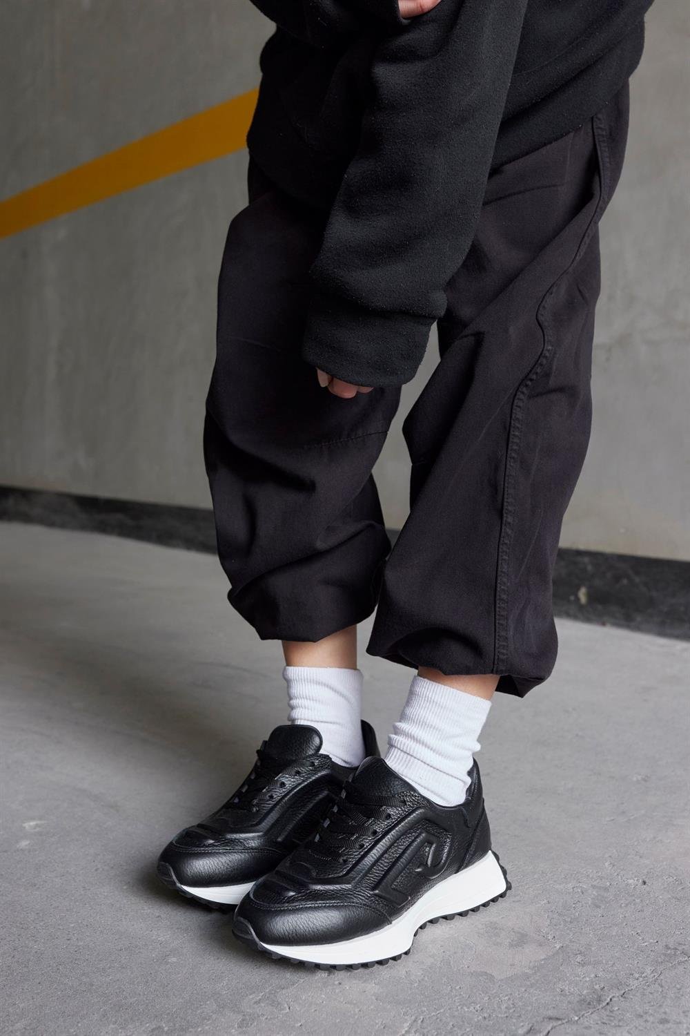 Hello Siyah Hakiki Deri Kadın Sneaker