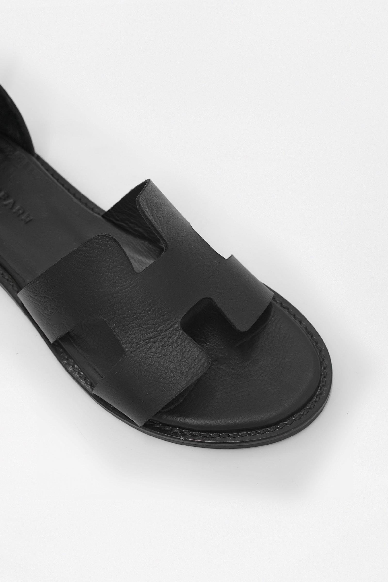 Hero Siyah Hakiki Deri Kadın Sandalet