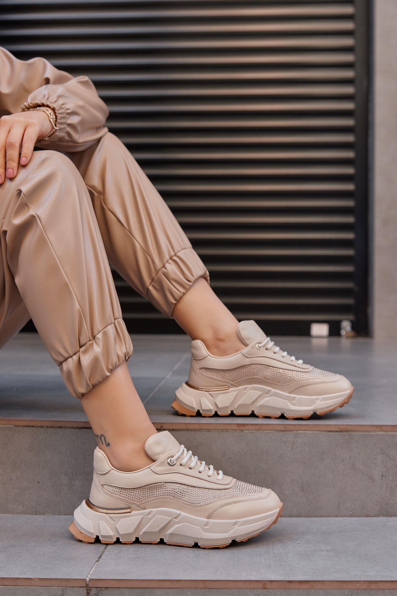 Hilary Bej Hakiki Deri Taşlı Kadın Sneaker