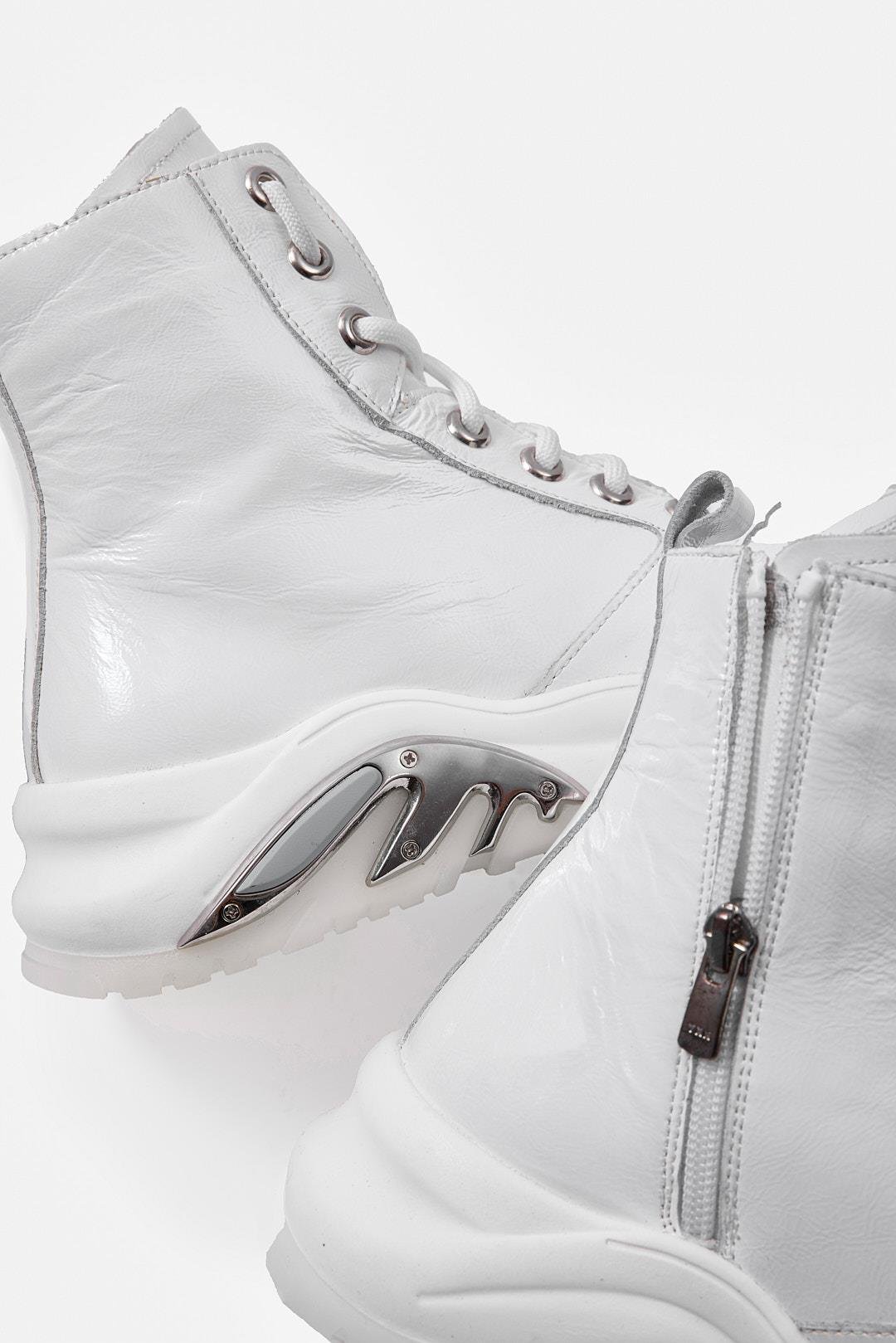 Houston Beyaz Rugan Hakiki Deri Kadın Bot