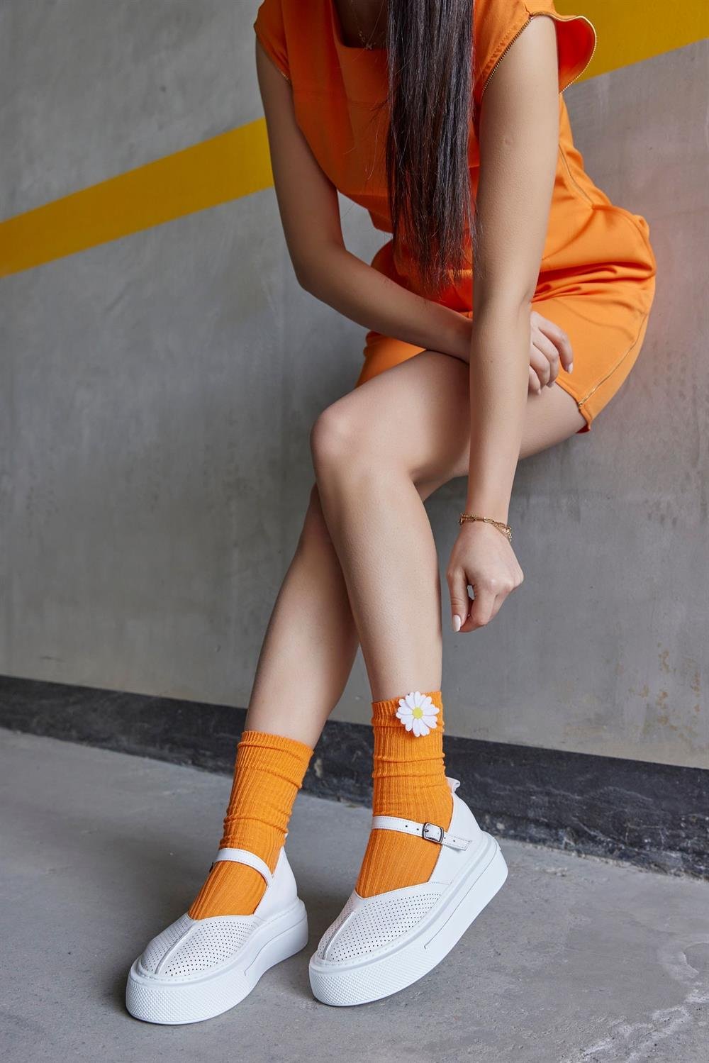 Inesa Beyaz Hakiki Deri Kalın Tabanlı Spor Sandalet