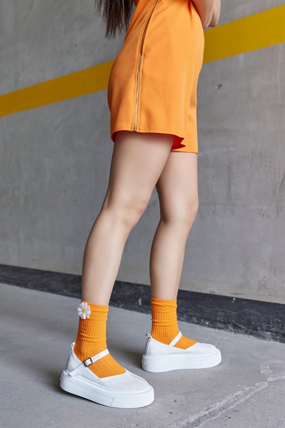 Inesa Beyaz Hakiki Deri Kalın Tabanlı Spor Sandalet