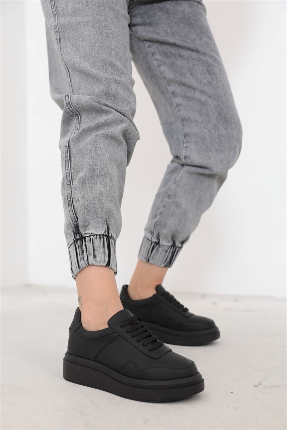 Jora Siyah Deri Kadın Sneaker