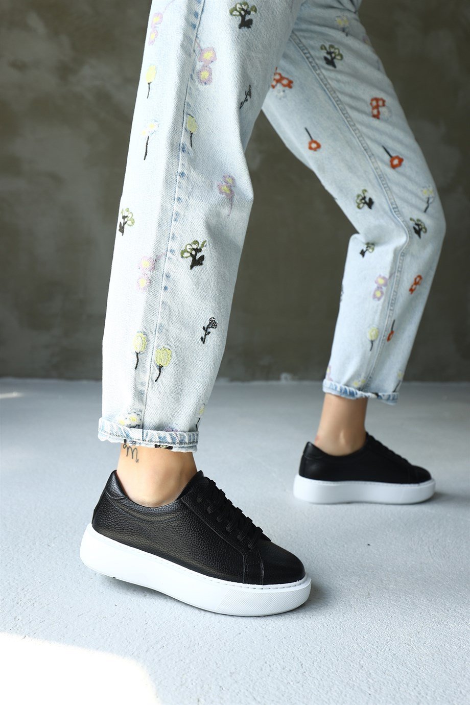 Джулиа Черные Женские Кроссовки из Натуральной Кожи 