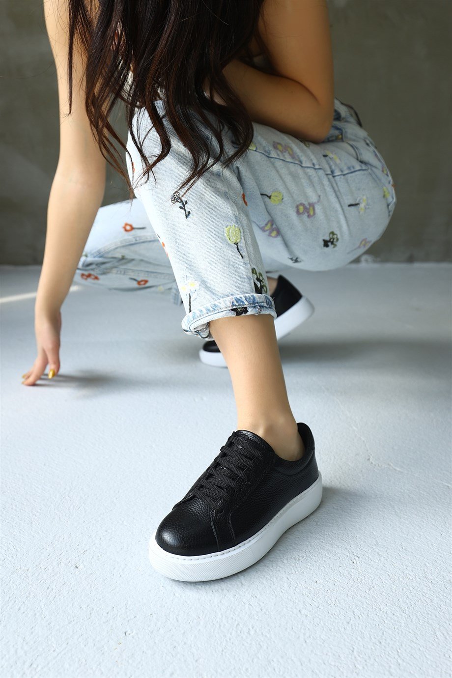 Джулиа Черные Женские Кроссовки из Натуральной Кожи 