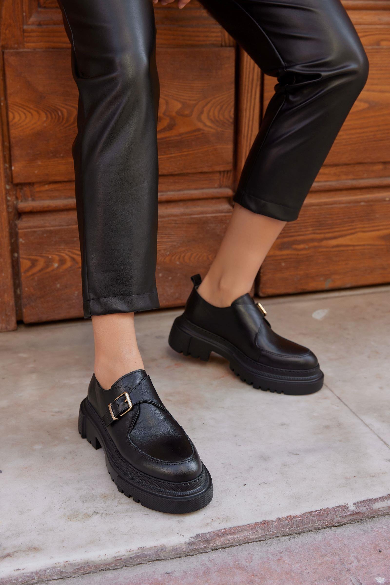 Juliet Siyah Hakiki Deri Kalın Tabanlı Kadın Loafer