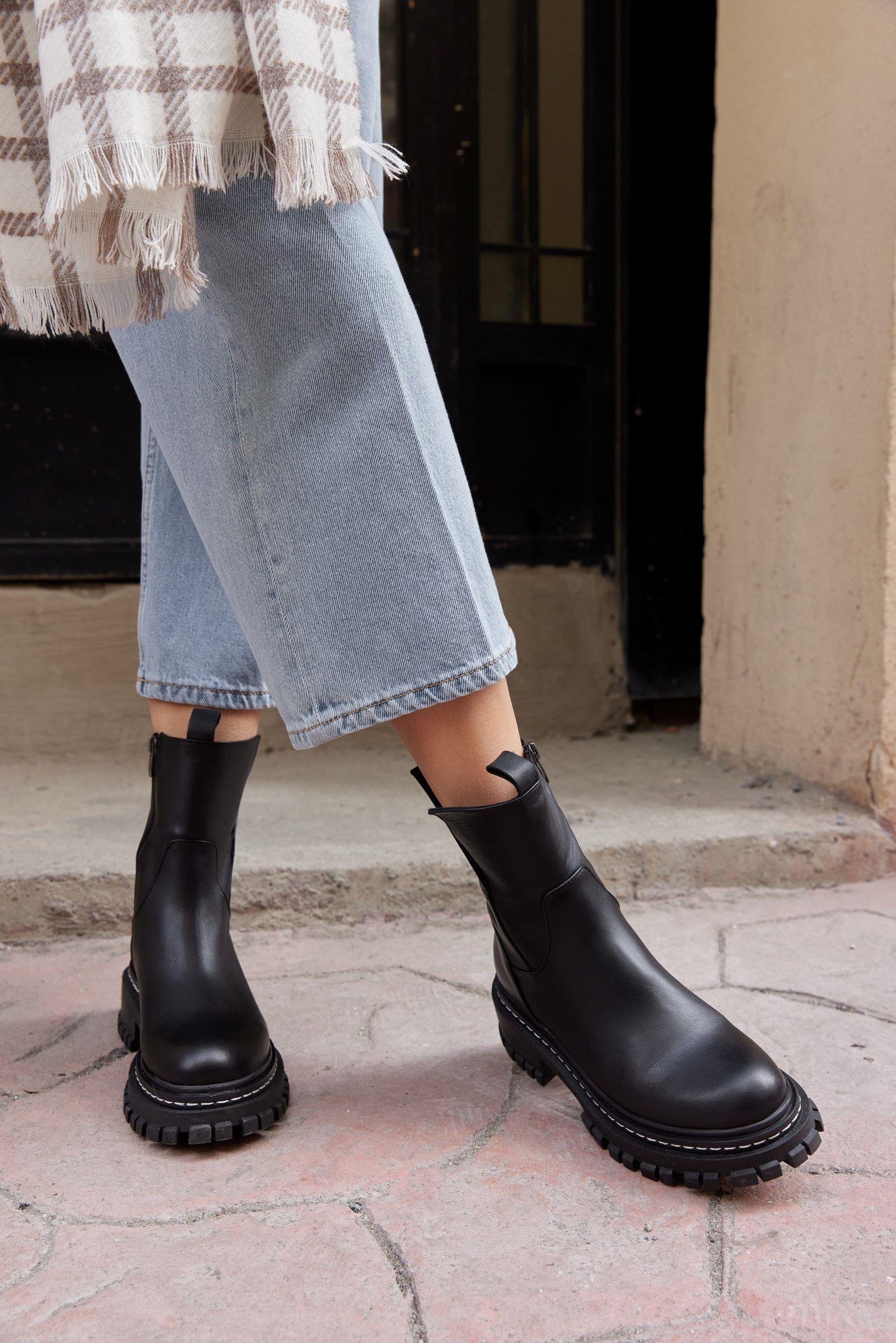 Kalita Siyah Hakiki Deri Kadın Bot