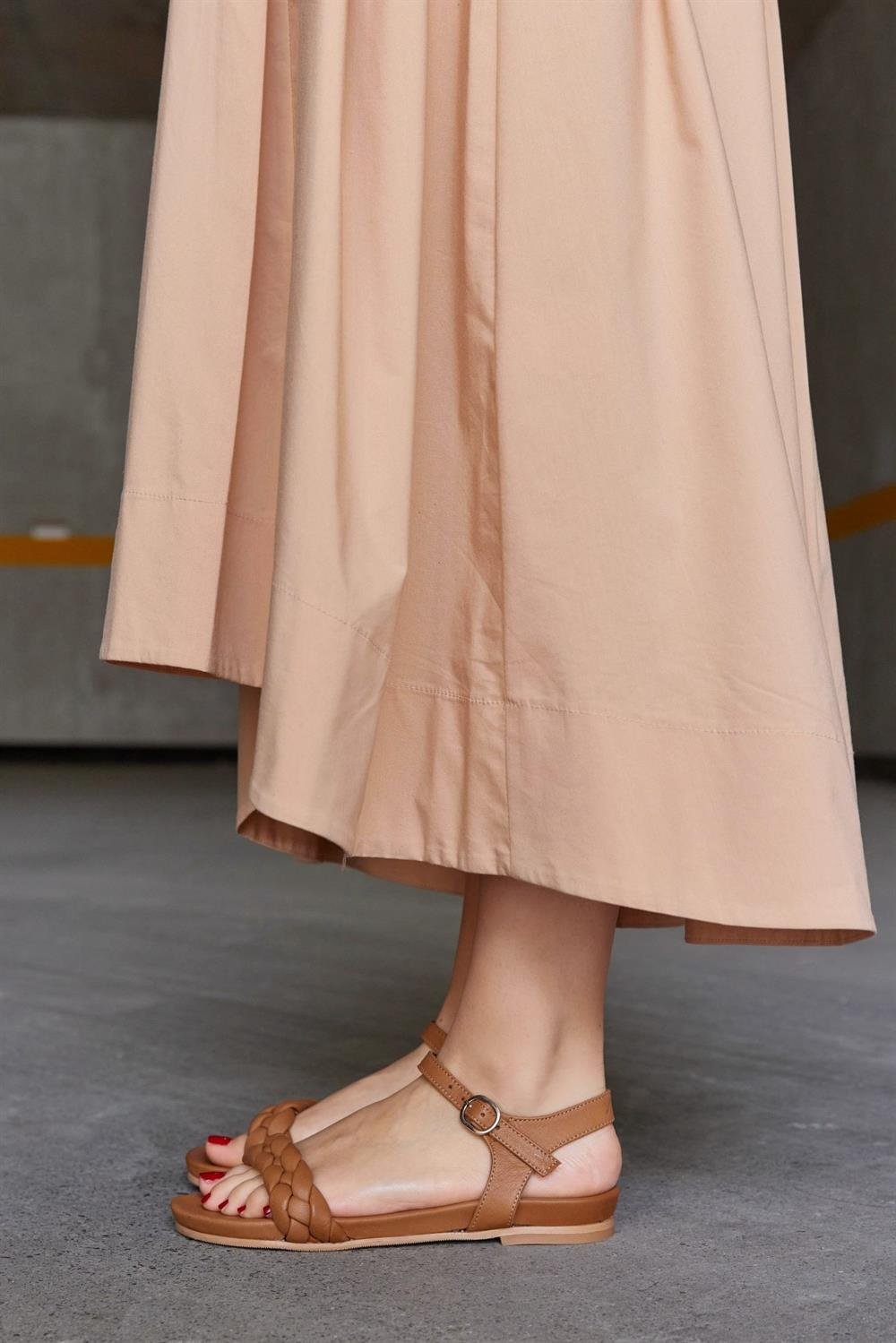 Layla Taba Hakiki Deri Kadın Sandalet