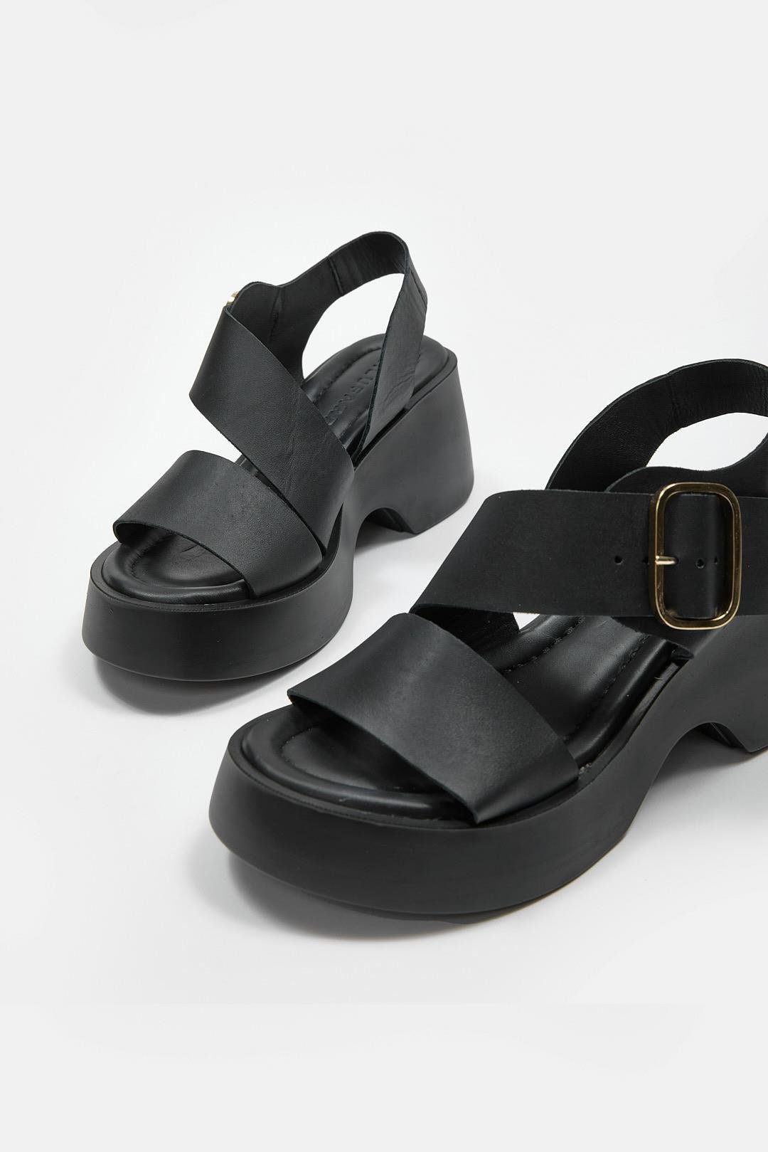 Leonie Siyah Hakiki Deri Topuklu Sandalet