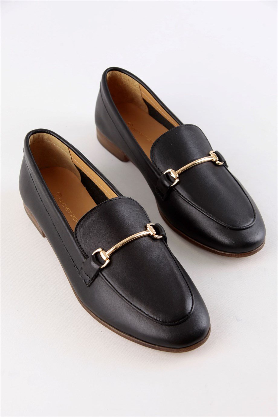 Livia Siyah Hakiki Deri Kadın Loafer