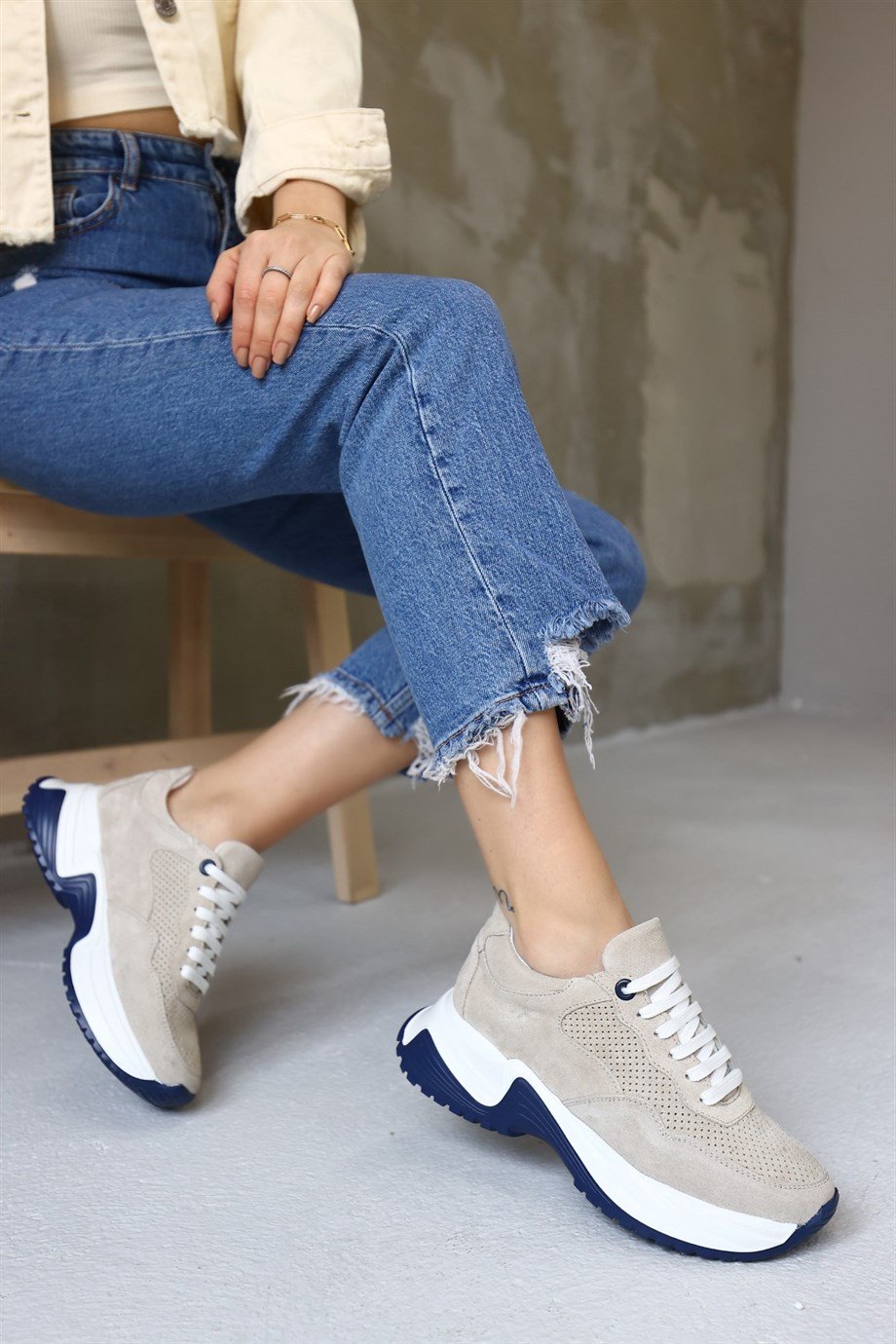 Lois Bej Süet Kalın Tabanlı Kadın Sneaker
