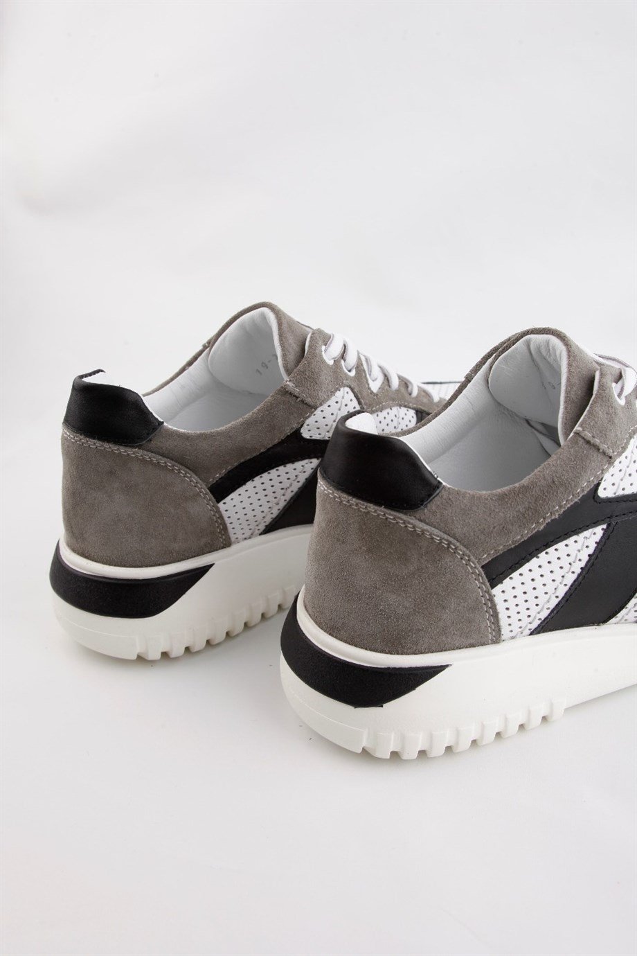 London Gri Süet Deri Kadın Sneakers