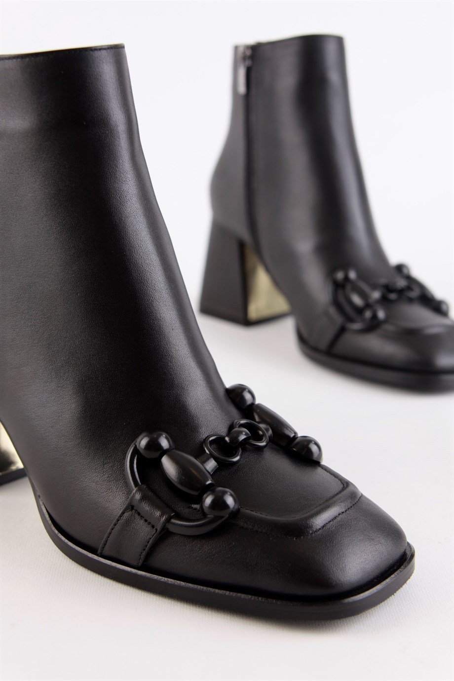 Lorena Siyah Hakiki Deri Topuklu Bot