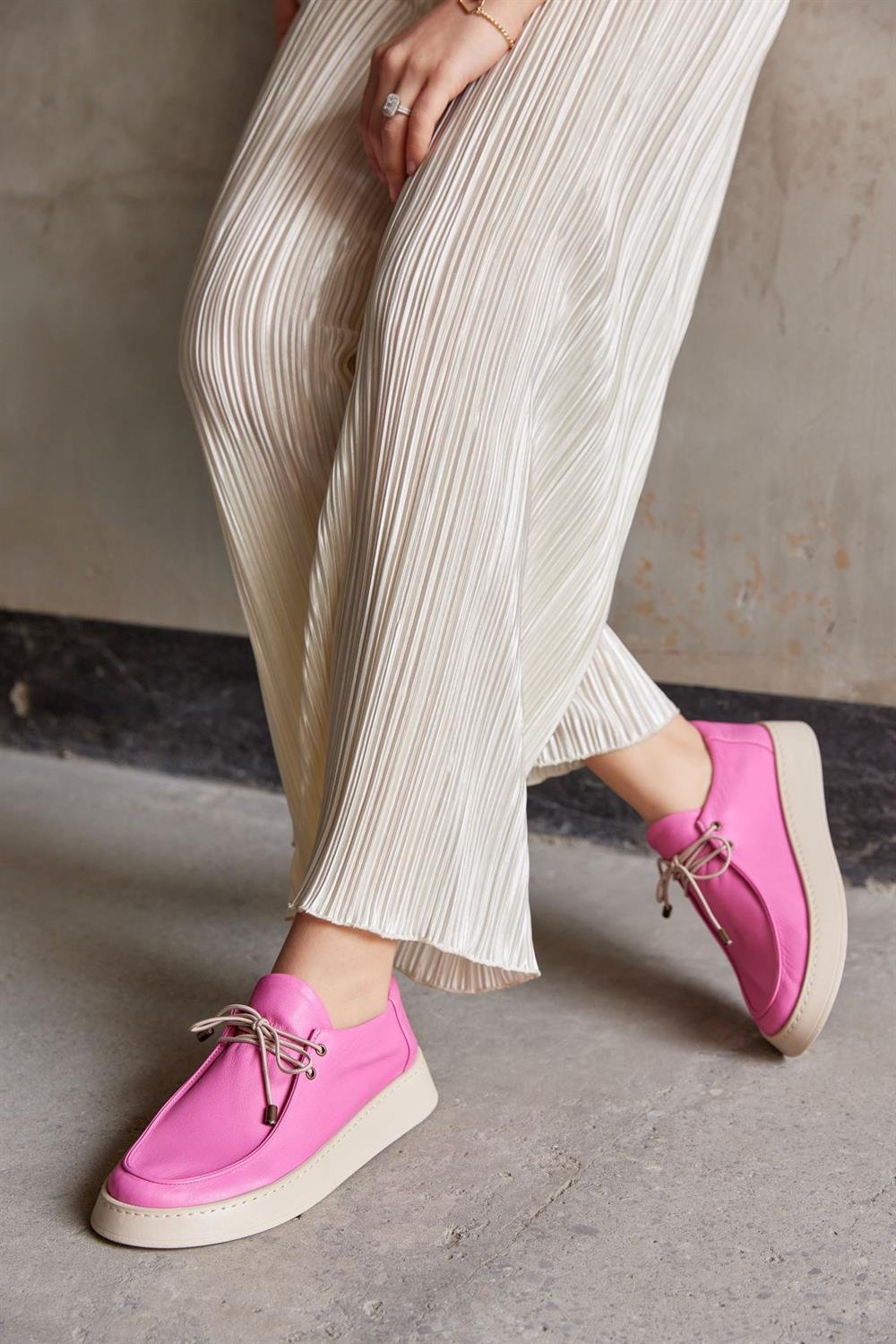 Lovely Pembe Hakiki Deri Kadın Sneaker