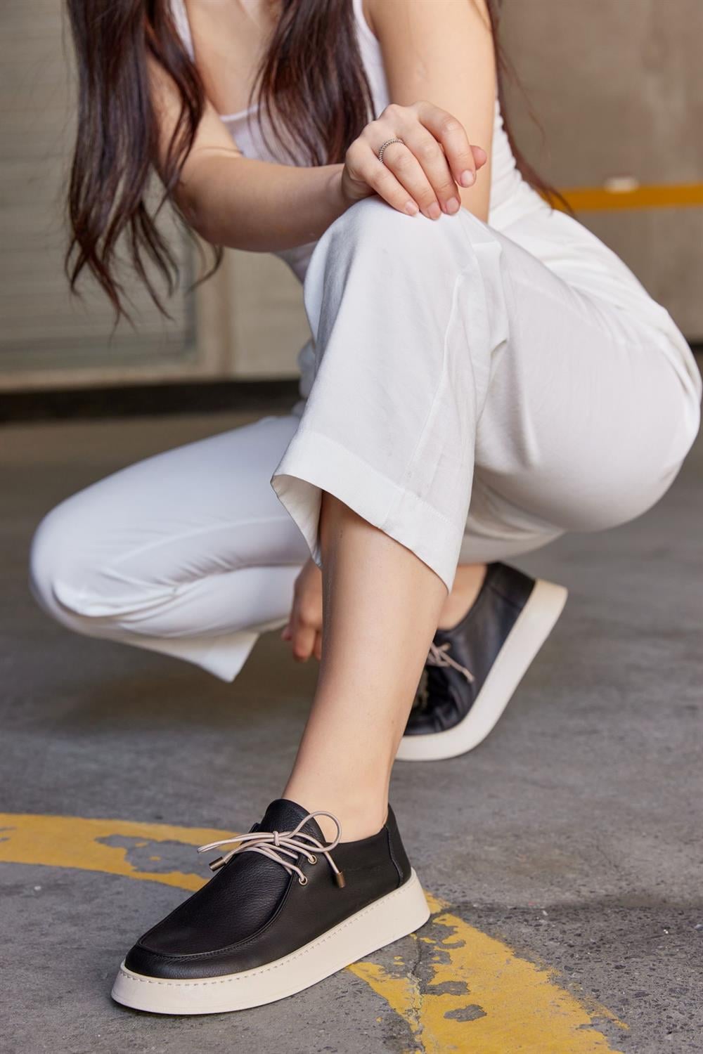 Lovely Siyah Hakiki Deri Kadın Sneaker