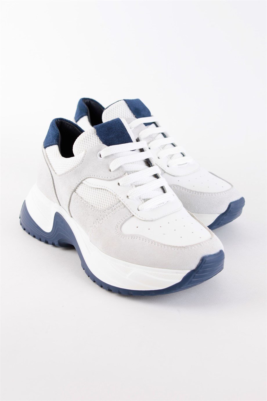 Luiza Beyaz/Lacivert Hakiki Süet Kadın Sneaker