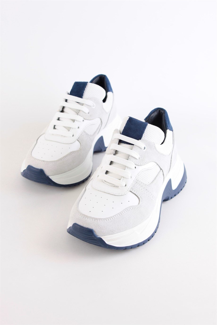 Luiza Beyaz/Lacivert Hakiki Süet Kadın Sneaker