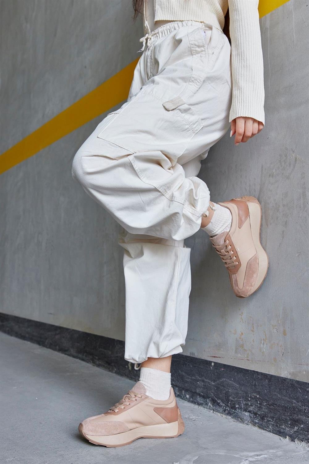 Male Bej Hakiki Süet Kadın Sneaker