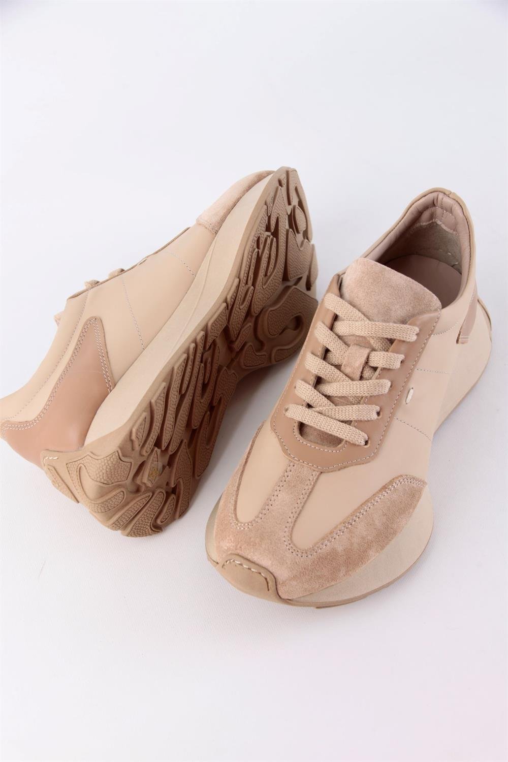 Male Bej Hakiki Süet Kadın Sneaker