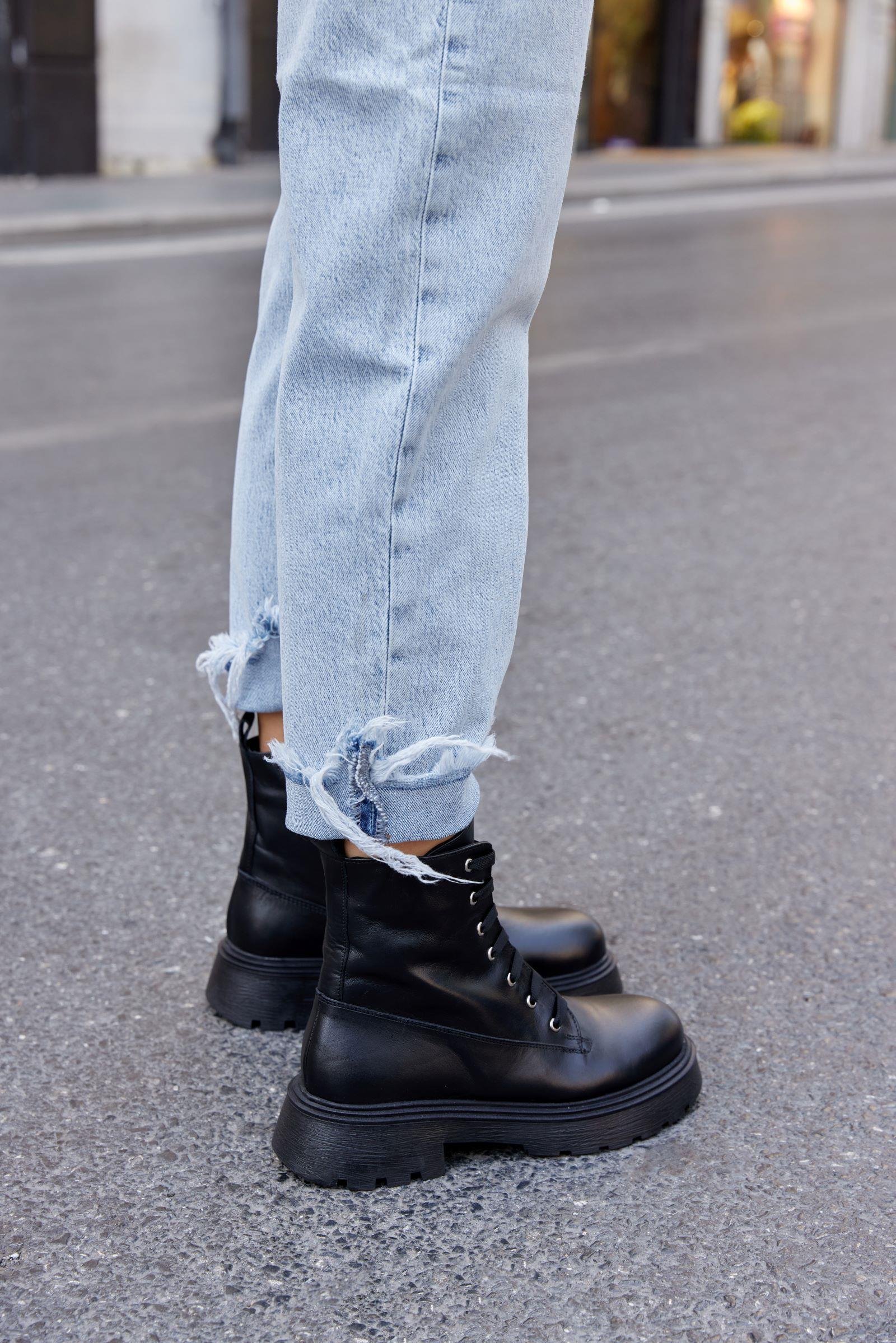 Maluma Siyah Hakiki Deri Bağcıklı Kadın Bot