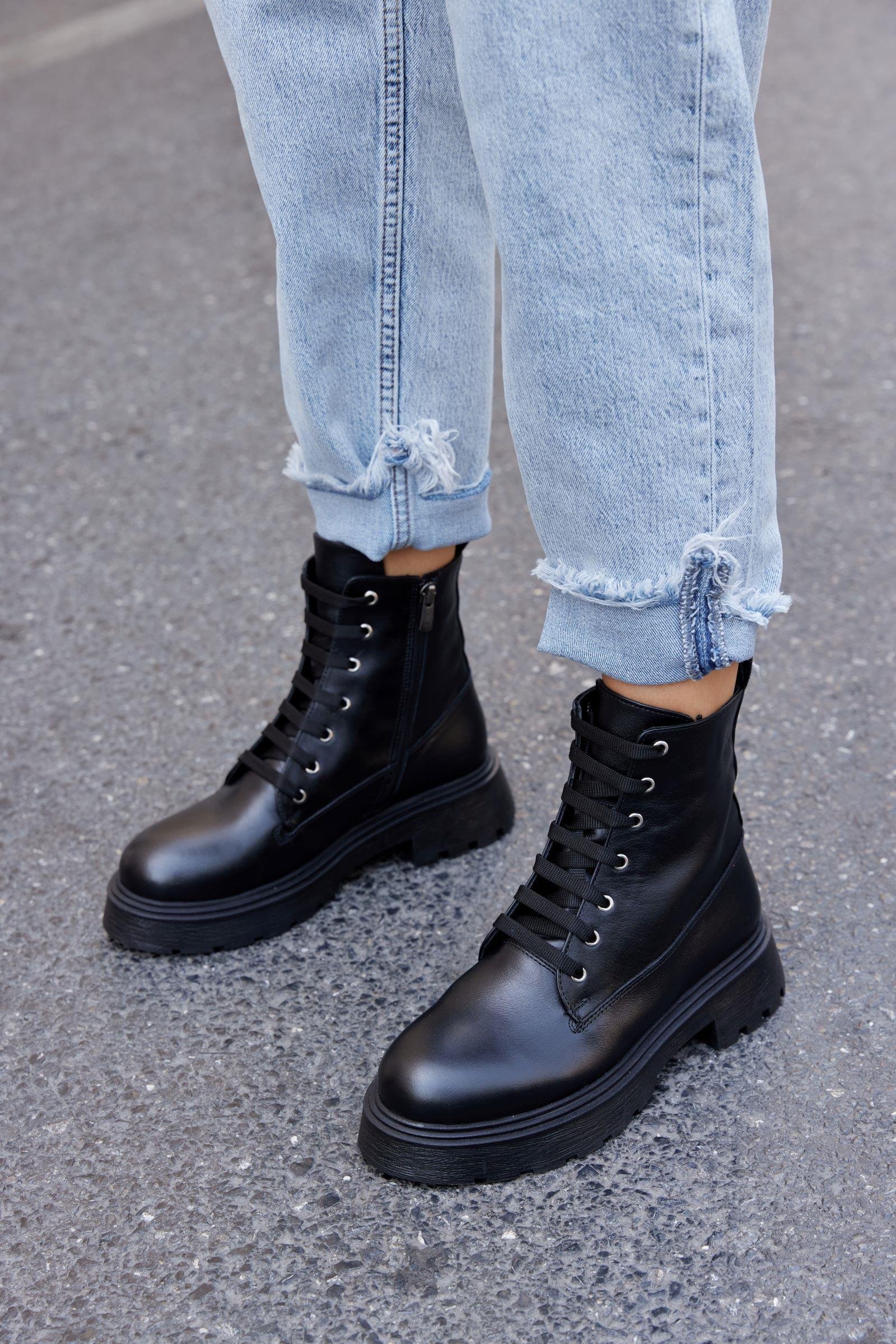 Maluma Siyah Hakiki Deri Bağcıklı Kadın Bot