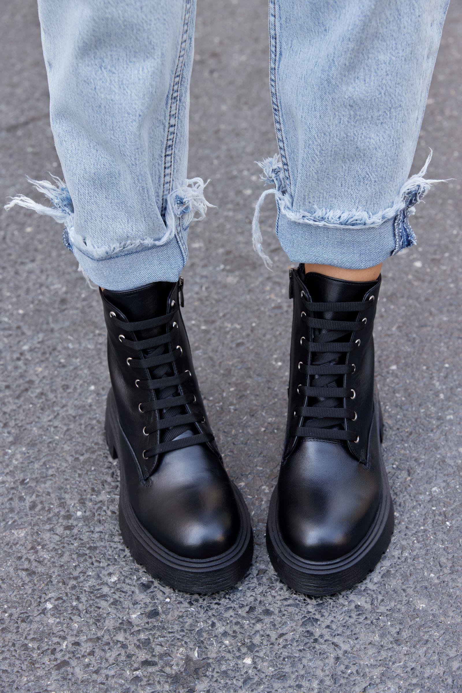 Maluma Siyah Hakiki Deri Bağcıklı Kadın Bot