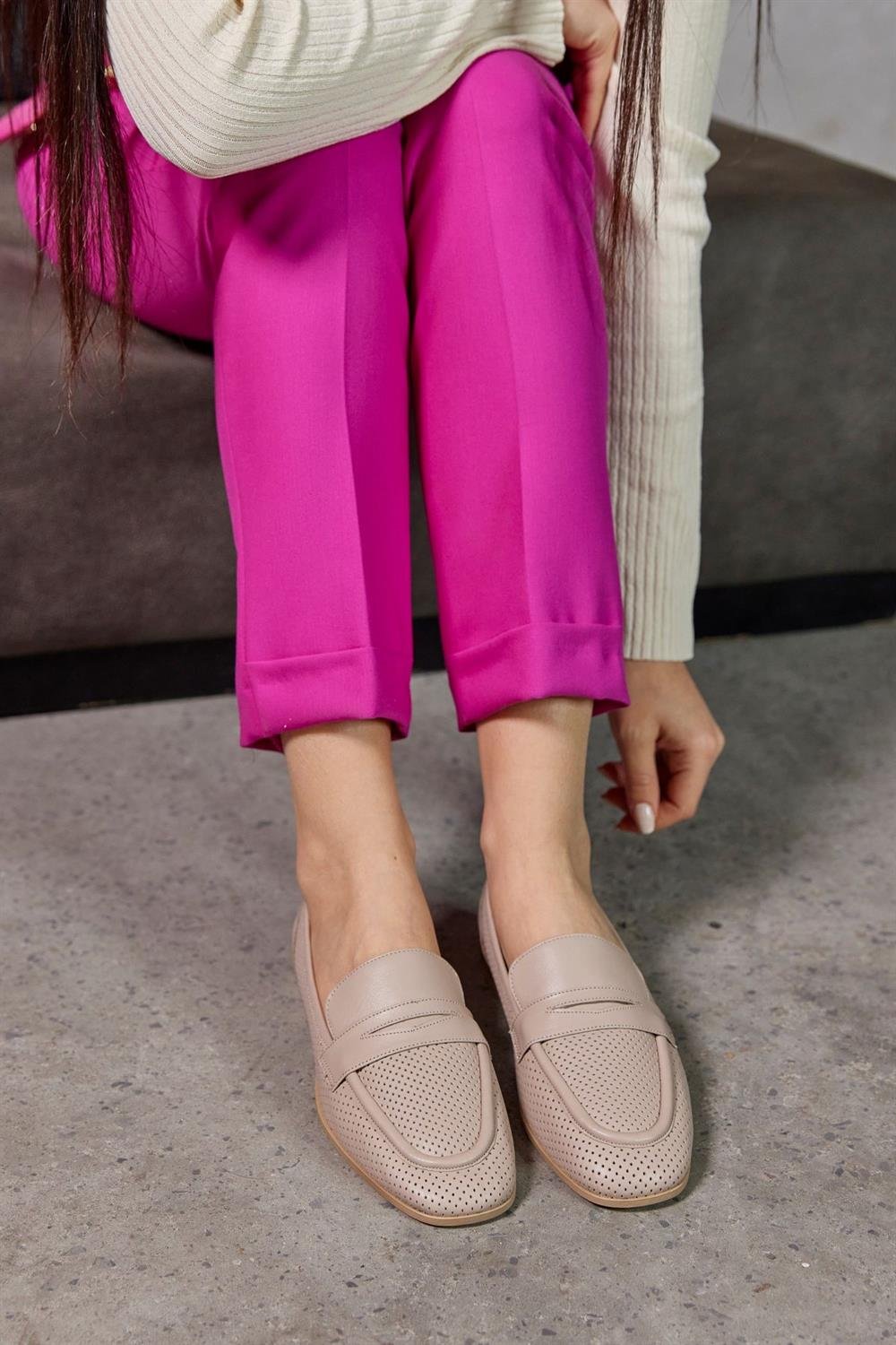 Manisha Bej Hakiki Deri Kadın Bot