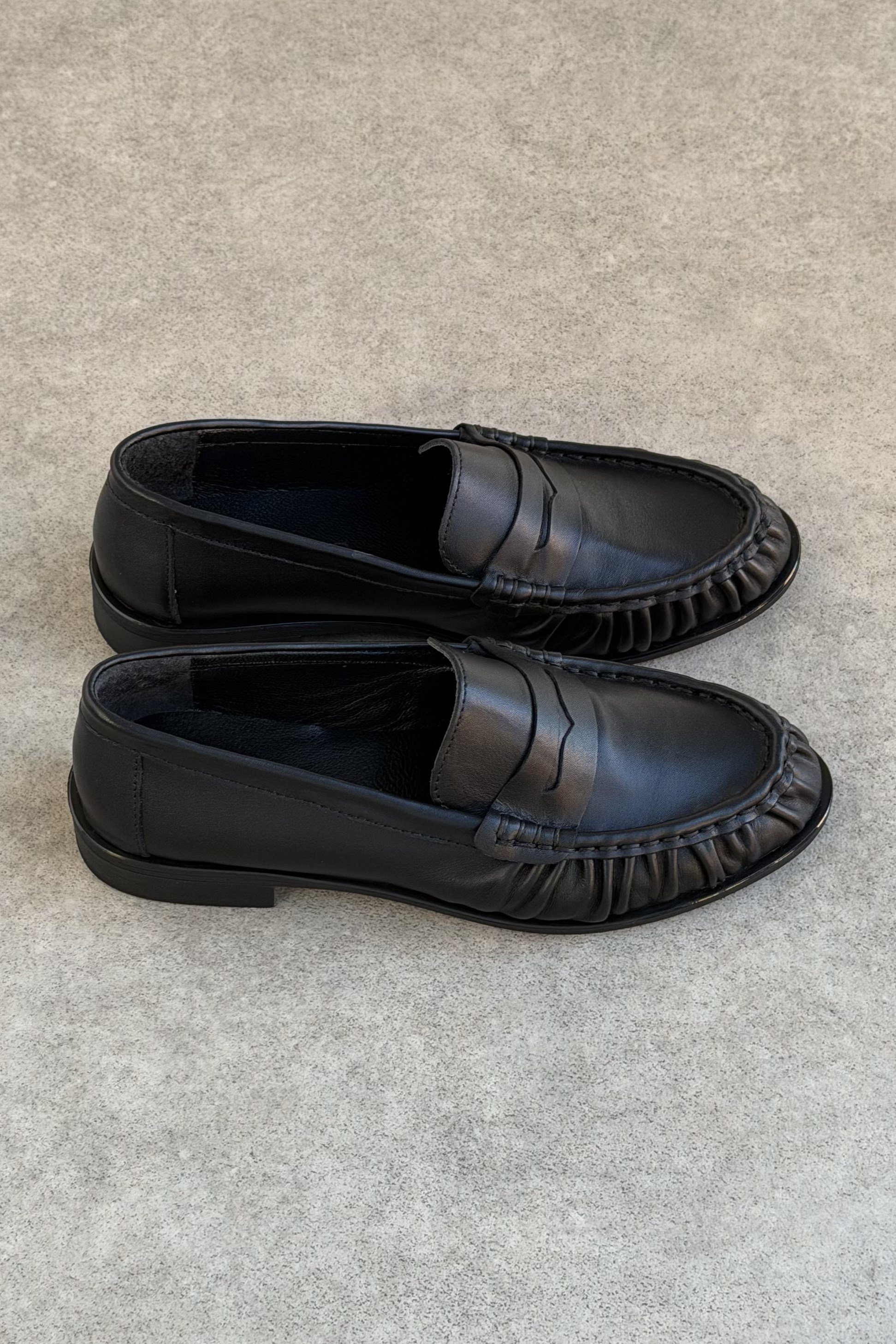 Mante Siyah Hakiki Deri Kadın Loafer Ayakkabı