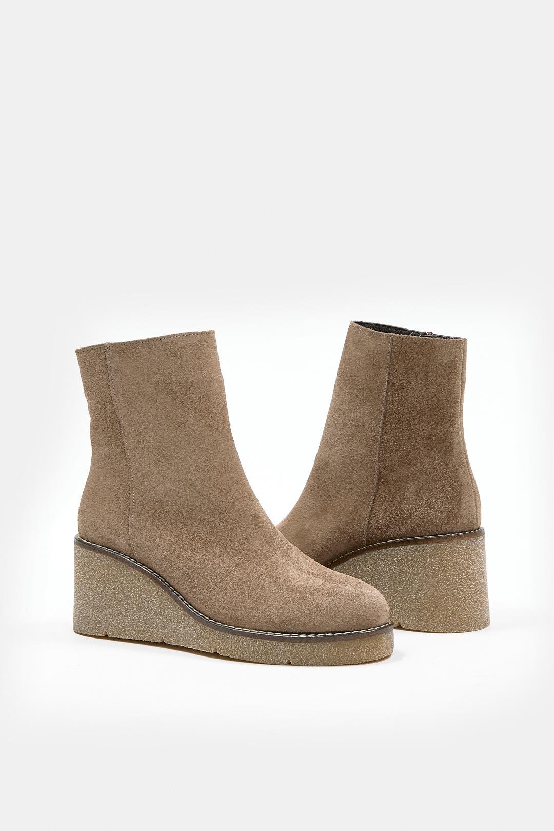 Maranda Vizon Süet Hakiki Deri Dolgu Topuk Bot