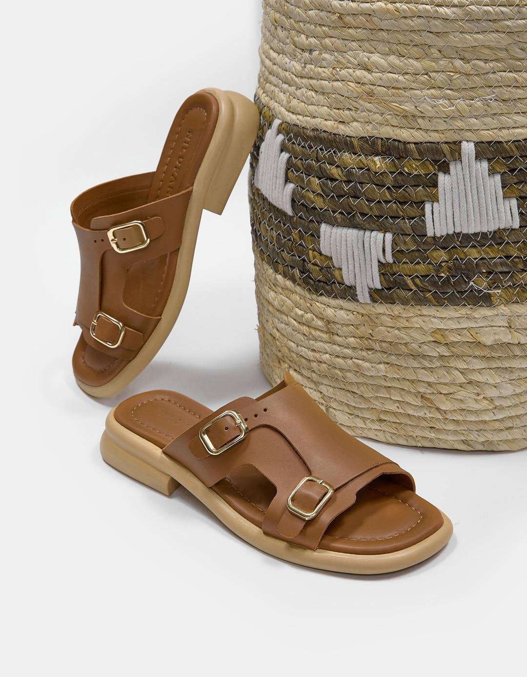 Marcia Taba Hakiki Deri Kadın Terlik