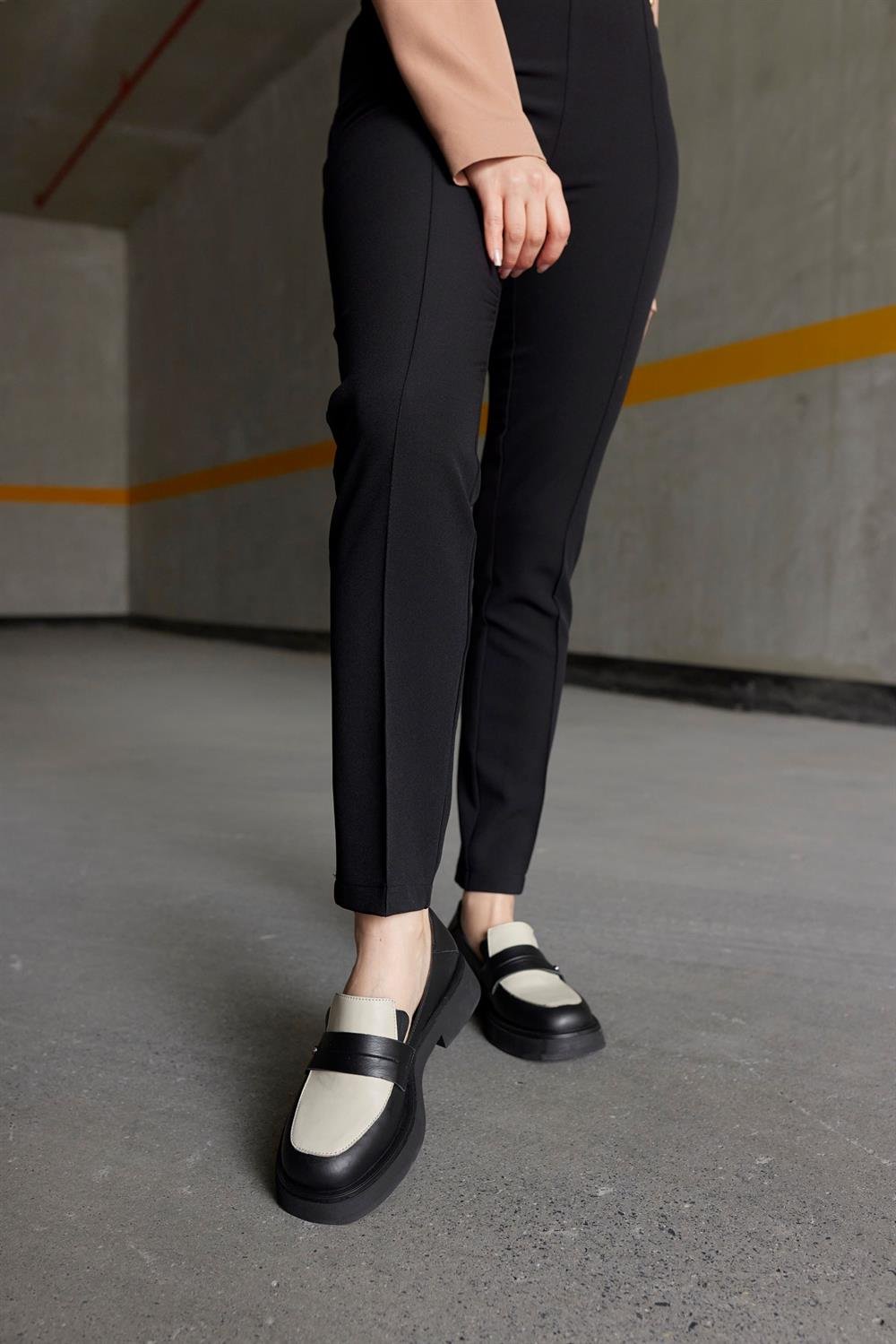 Marissa Siyah/Bej Hakiki Deri Kadın Loafer