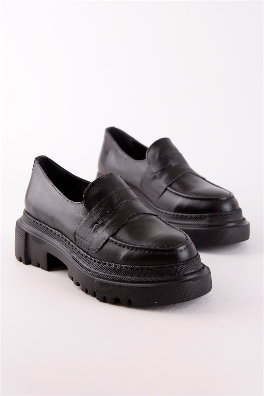 Martina Siyah Hakiki Deri Kadın Loafer