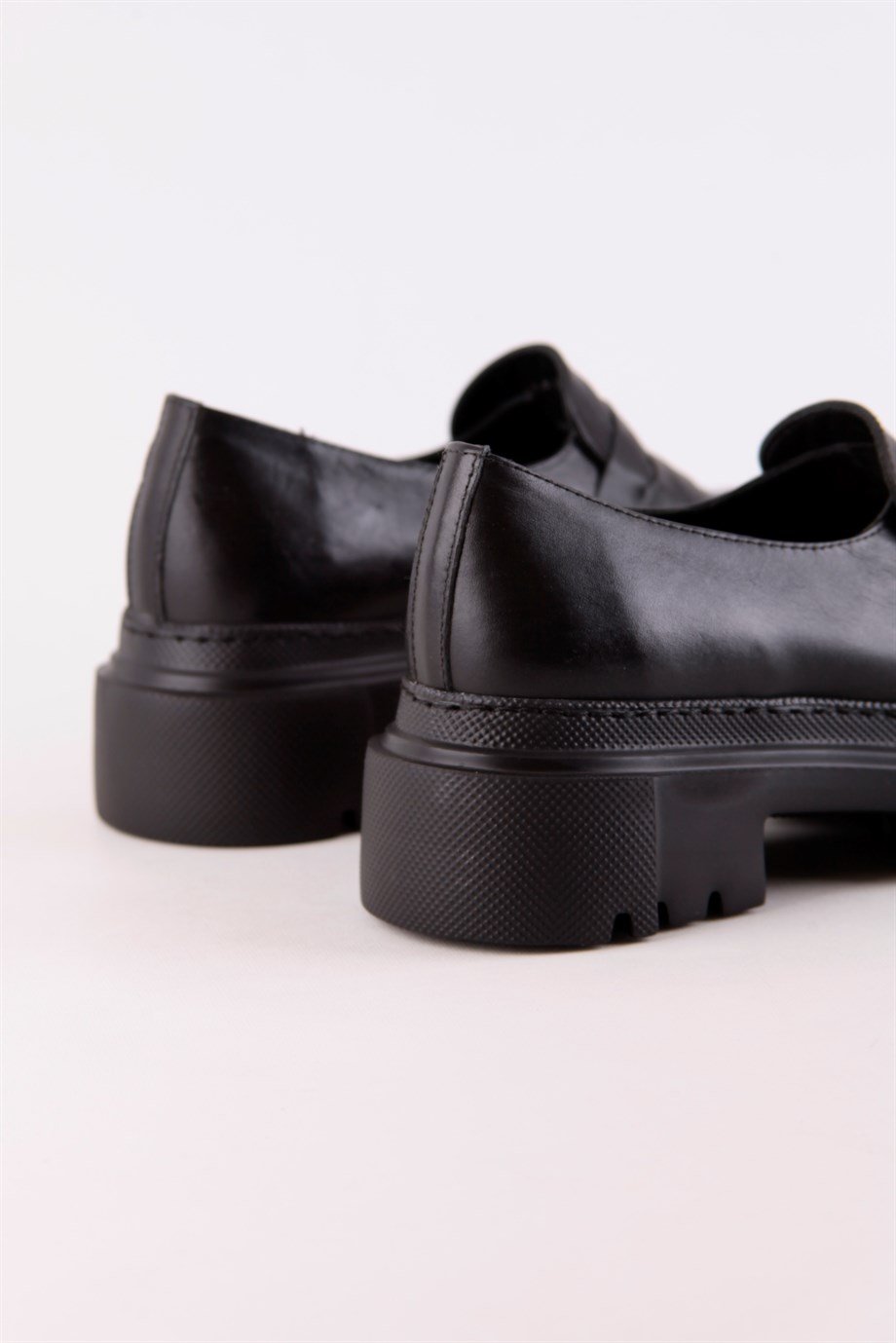 Martina Siyah Hakiki Deri Kadın Loafer