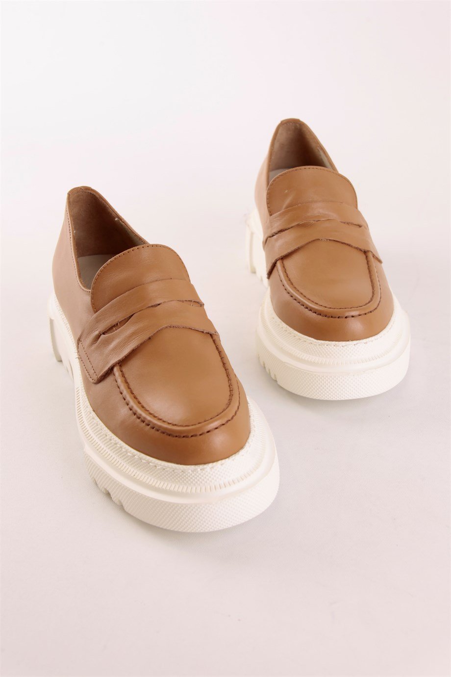 Martina Taba Hakiki Deri Kadın Loafer