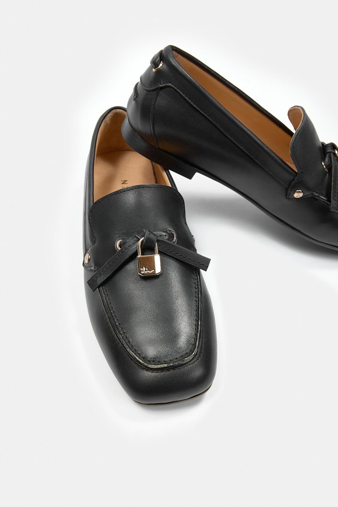 Mata Siyah Hakiki Deri Kadın Loafer