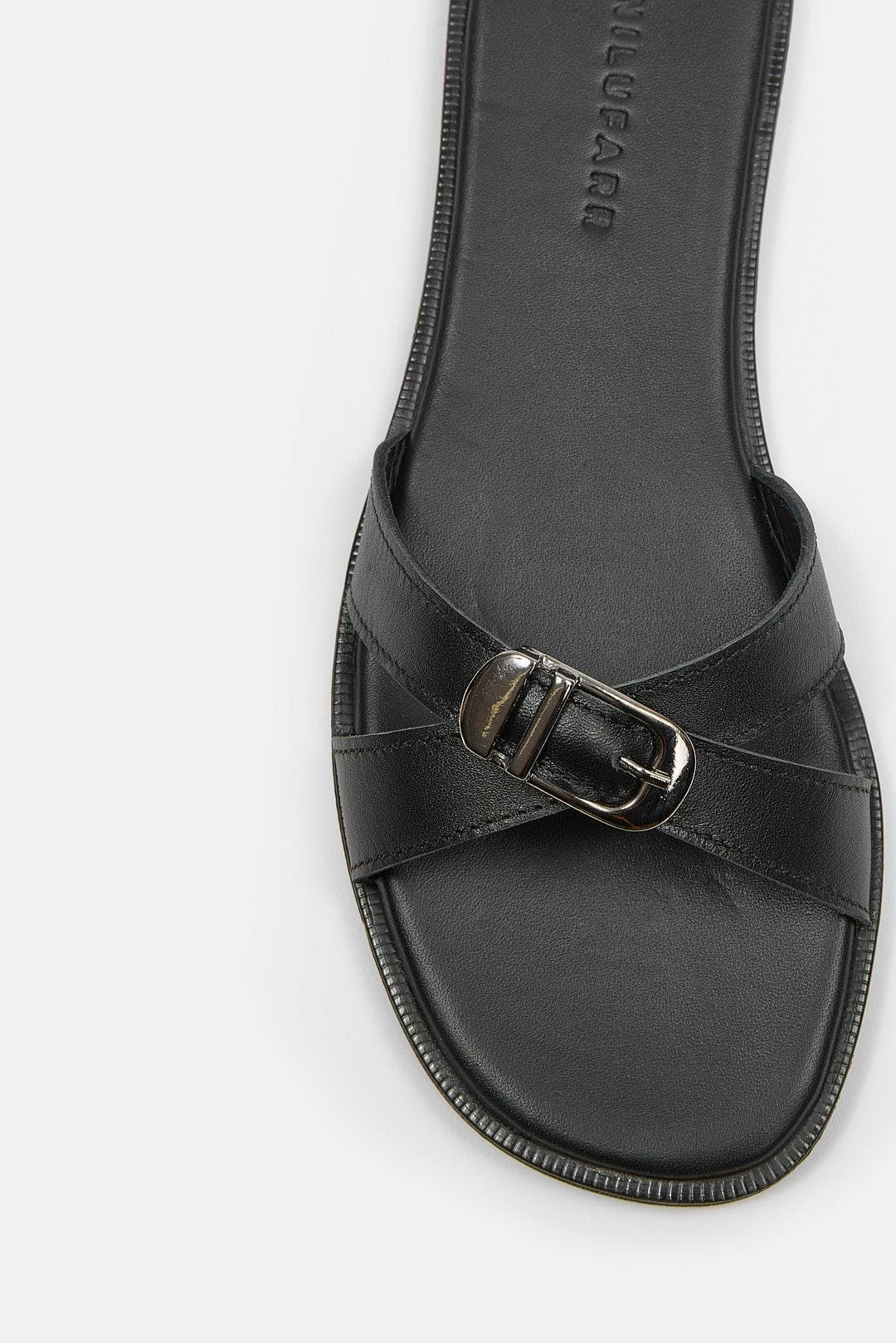 Mazzeo Siyah Hakiki Deri Kadın Terlik