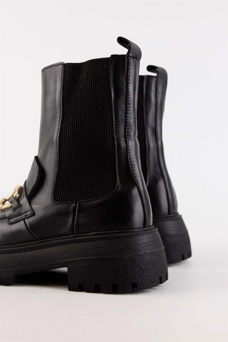 Mıckey Siyah Hakiki Deri Kalın Tabanlı Kadın Bot