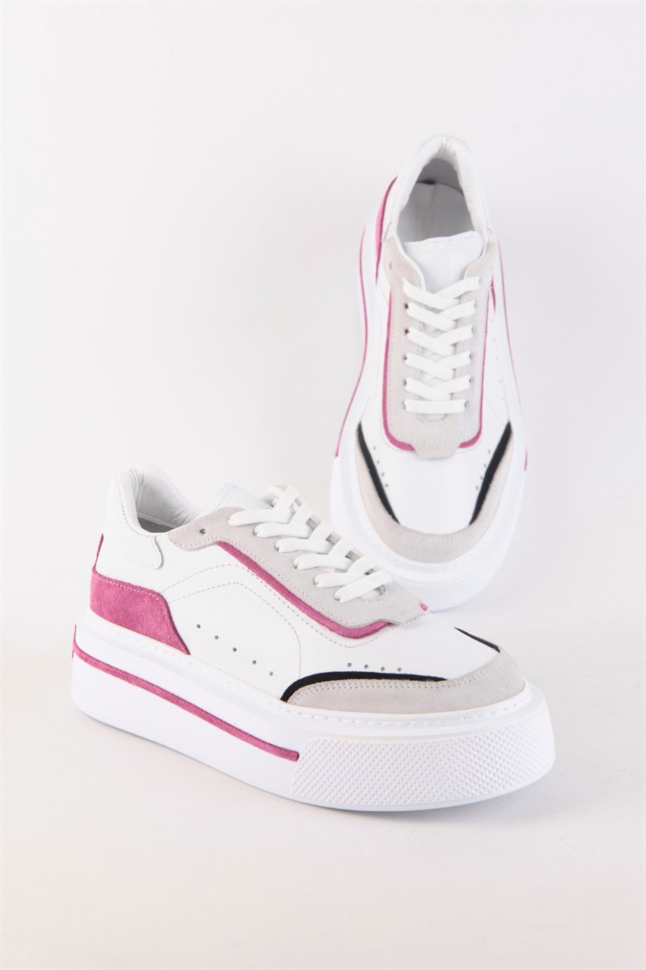 Mika Beyaz/Fuşya Hakiki Deri Bağcıklı Kadın Sneaker