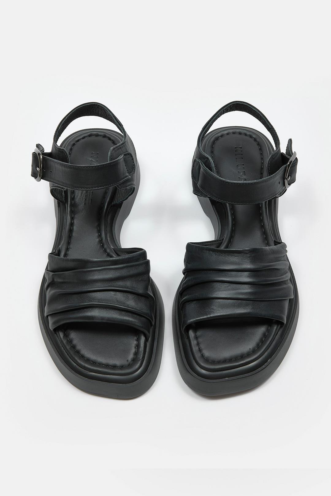 Miki Siyah Hakiki Deri Kadın Sandalet